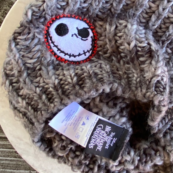 Nightmare Before Christmas Slouch Beanie Bone Dadd - Picture 3 of 3